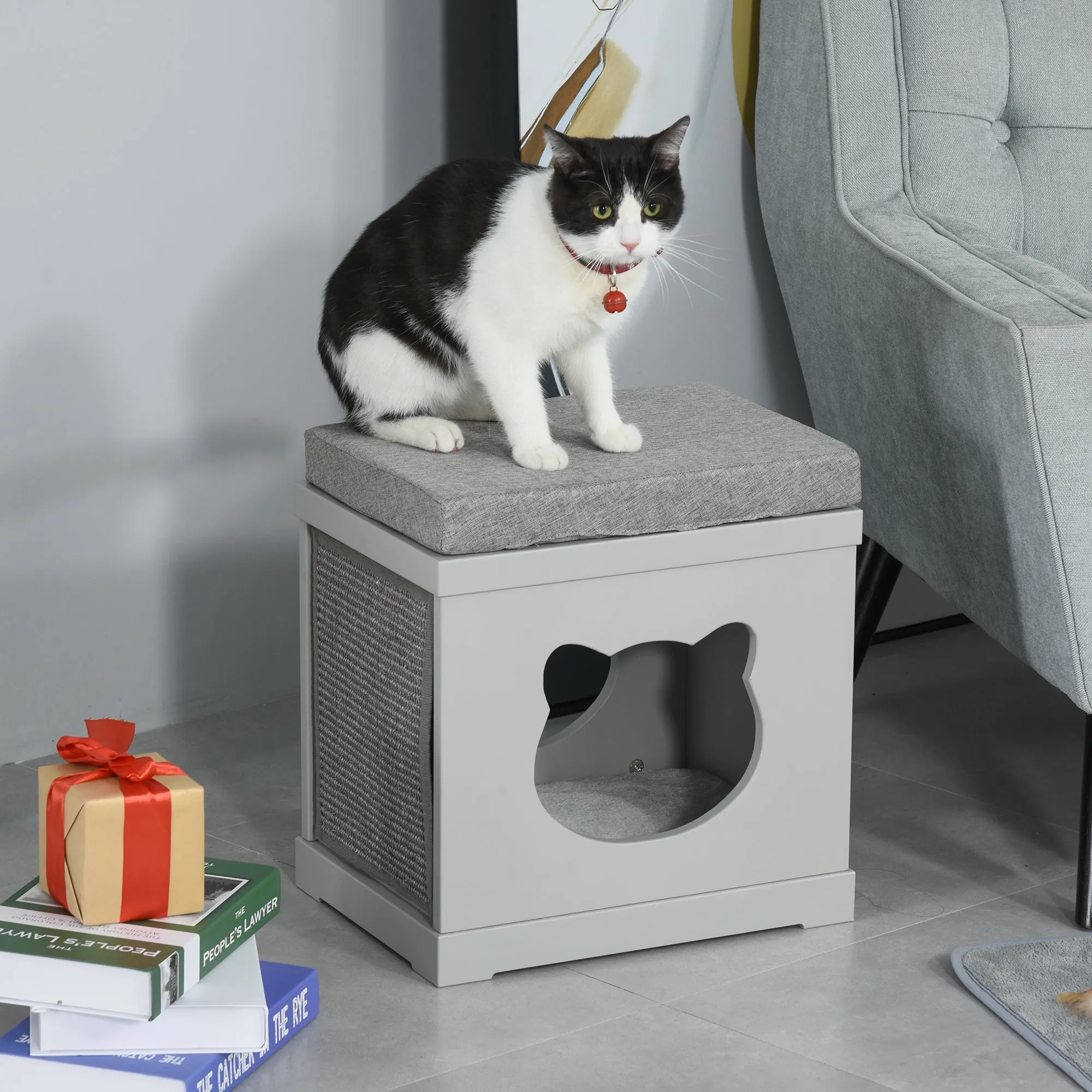 Wooden Cat House with 2 Pillows and Removable Scratching Posts, Grey, 41x30x36cm - Image 2