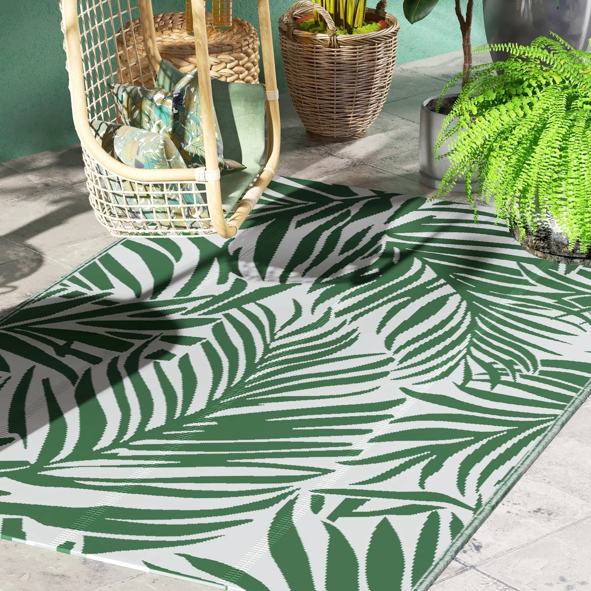 Reversible Outdoor Balcony and Terrace Rug with Leaf Pattern, 152x243 cm, Green and White - Image 2