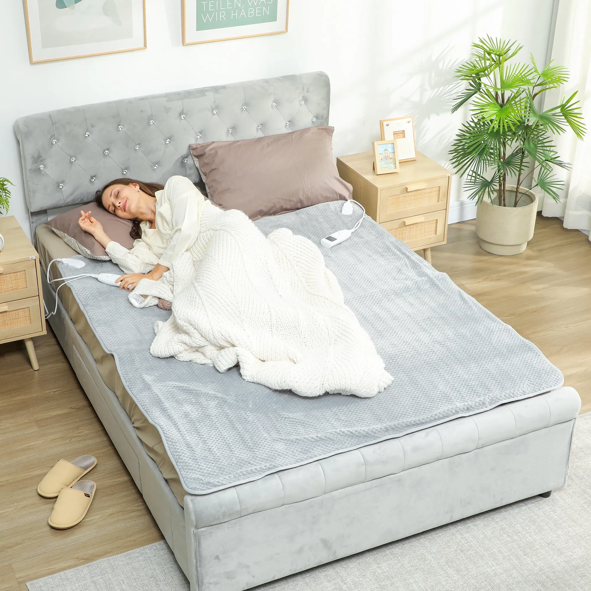 Electric Blanket 160x140 cm with 5 Heat Levels and 2 Remote Controls, in Fleece and Polyester, Grey - Image 2