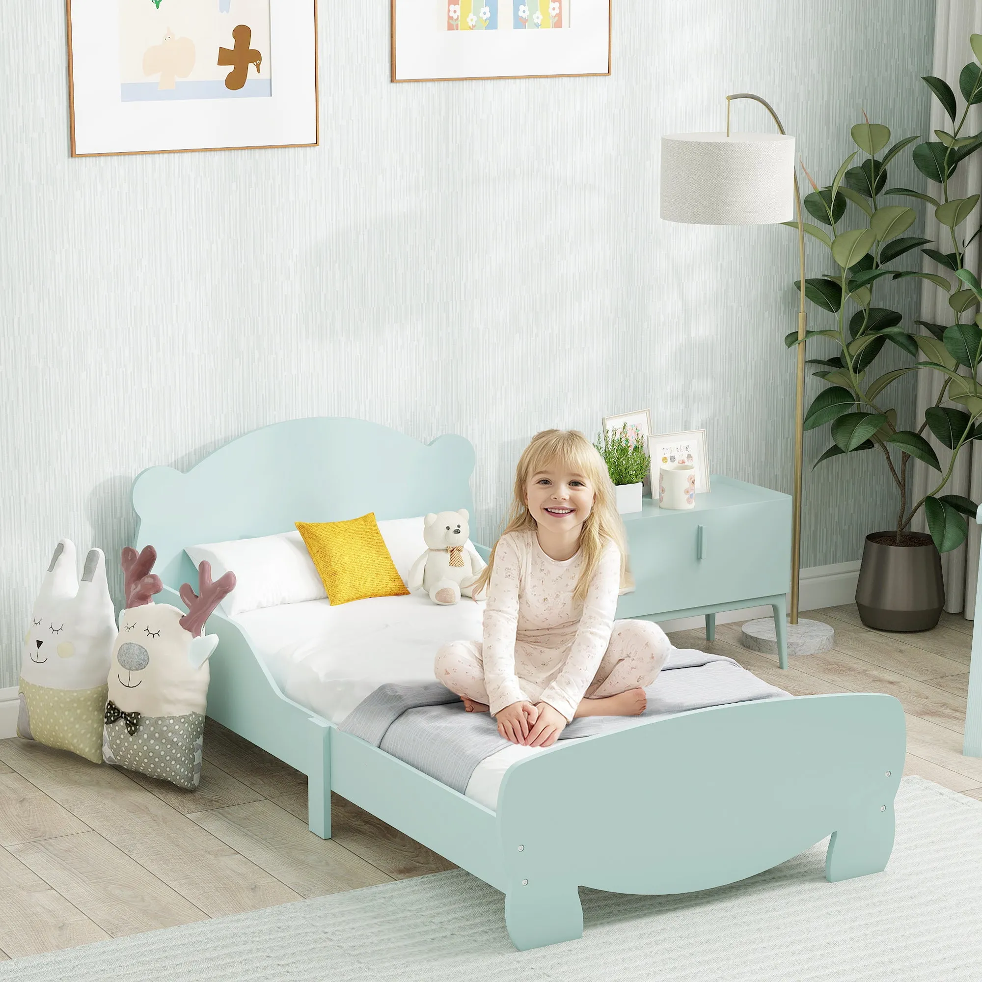 Children's Bed with Bear Headboard and Footboard and 2 Side Rails, Wooden, 143.5x80x55 cm, Green - Image 2