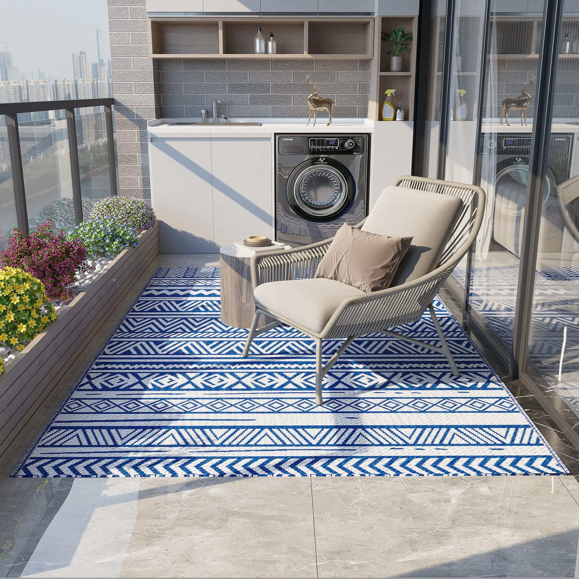 Outdoor Rug 182x274 cm Foldable and Reversible, in Blue and White Polypropylene - Image 3