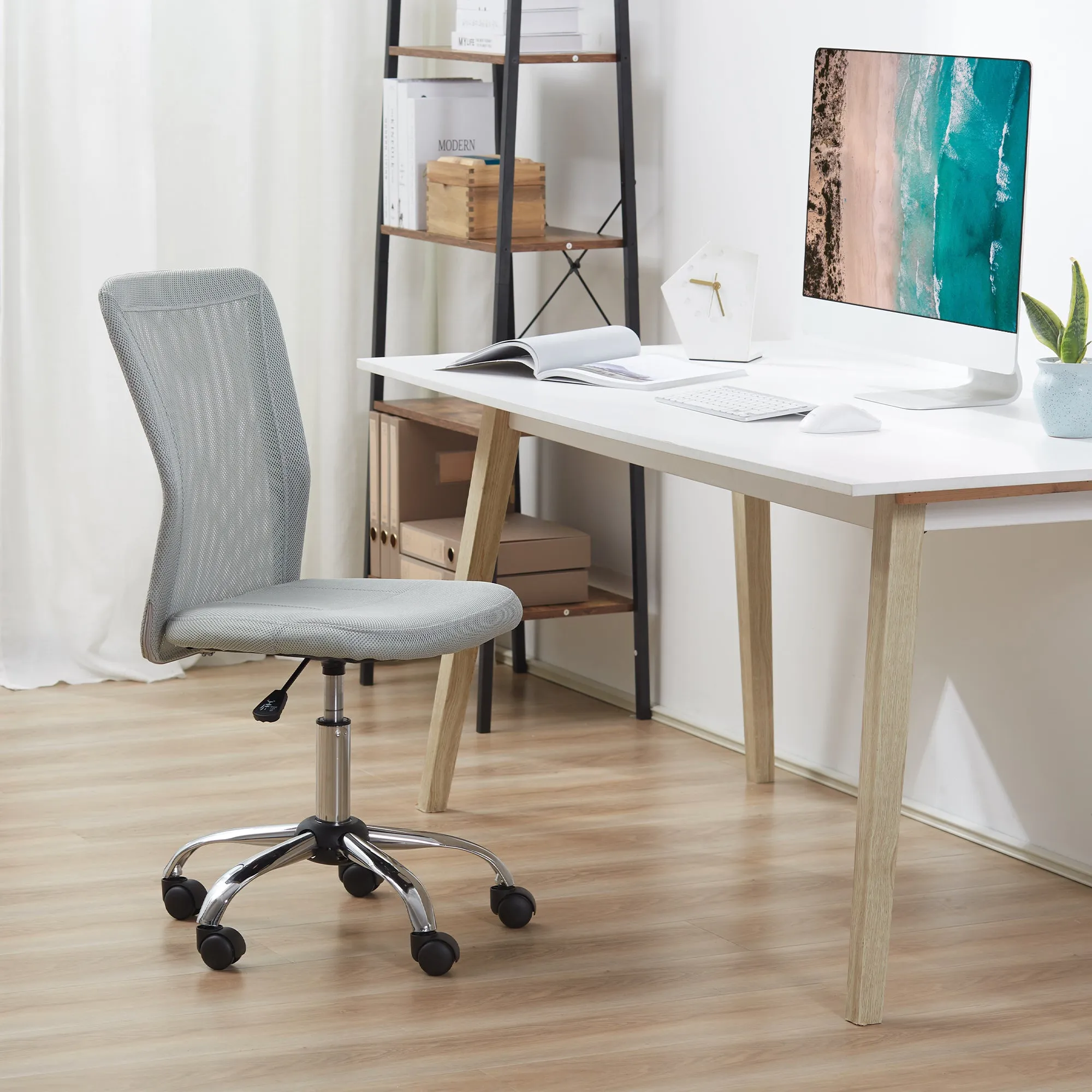 Ergonomic Mesh Office Chair with Armrests, Adjustable Height and 5 Wheels, Grey - Image 2