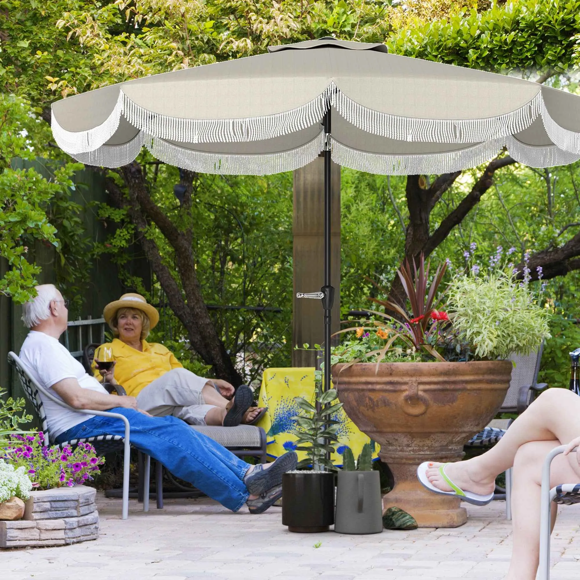 Outsunny 2.7x2.4 m Round Garden Umbrella with Crank Handle, Metal and Polyester, Light Grey - Image 2