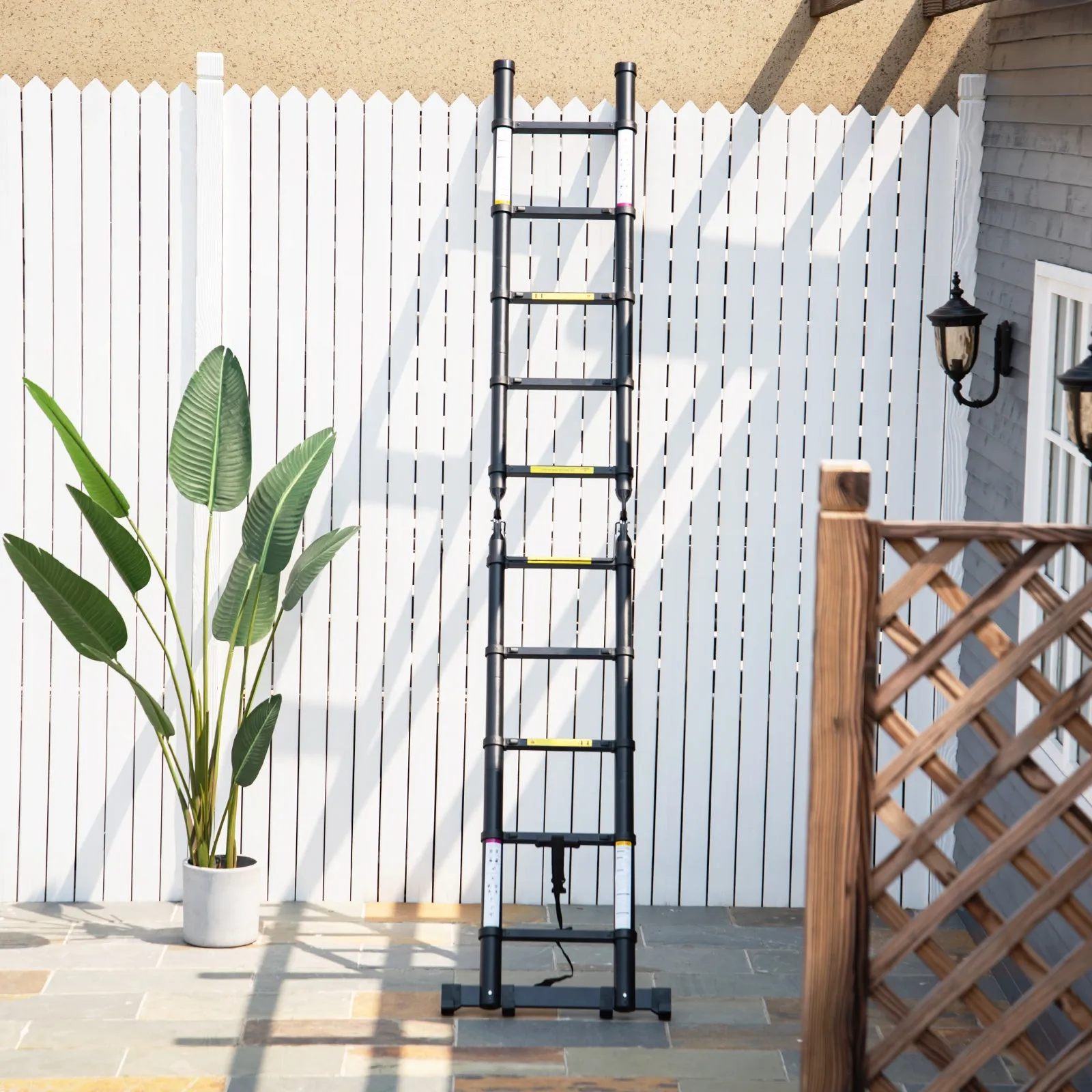 10 Step Folding Telescopic Ladder in Aluminum and Metal for Indoor and Outdoor Use, 320x67x7 cm, Black - Image 2